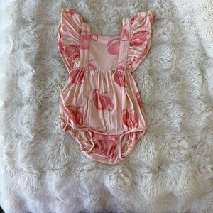 Kate Quinn Peaches Ruffled Bamboo Bodysuit Sz 18-24mo